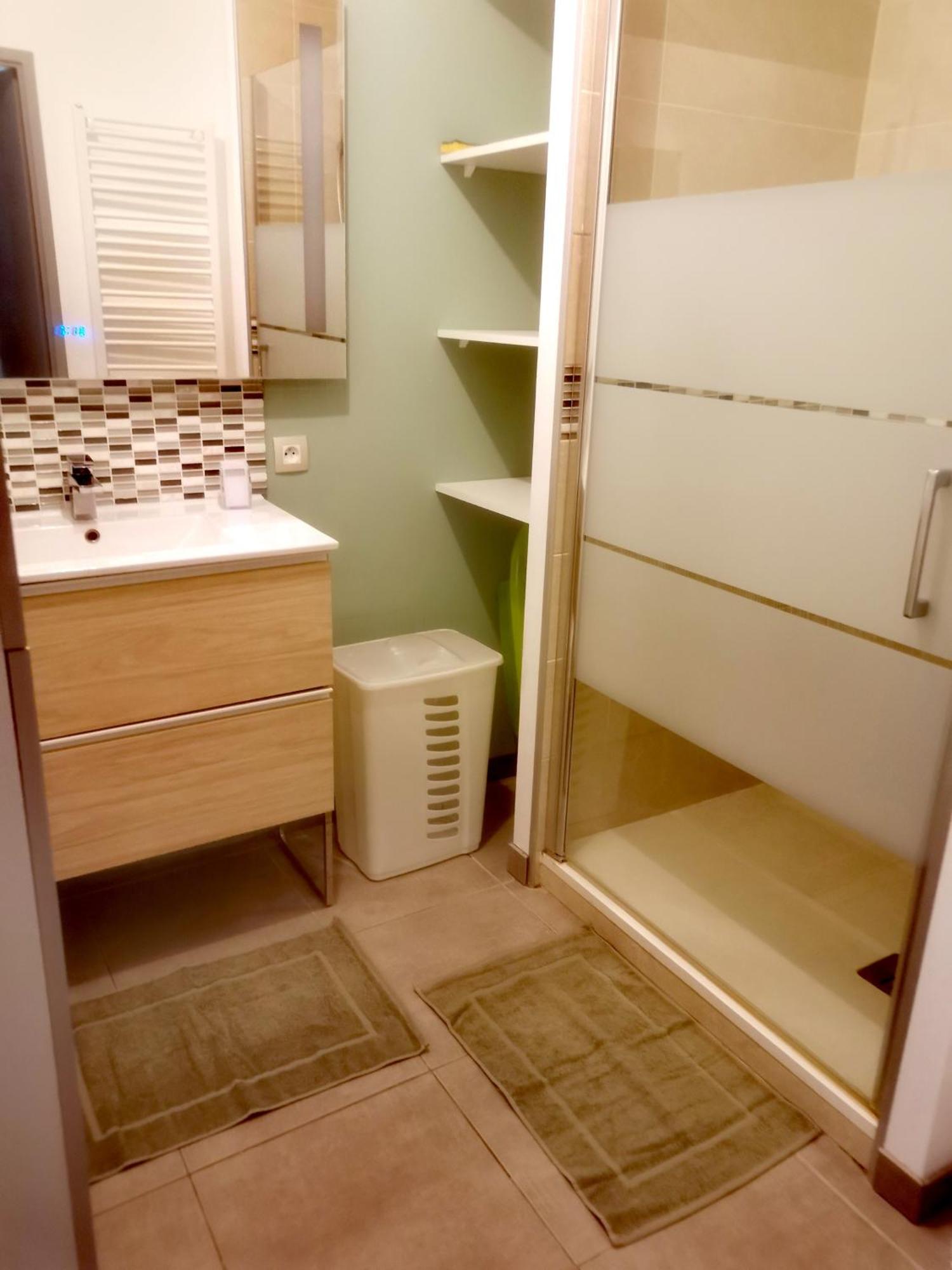 Grand Appartement Avec Garage Et Terrasse カステルノ・ル・レ エクステリア 写真